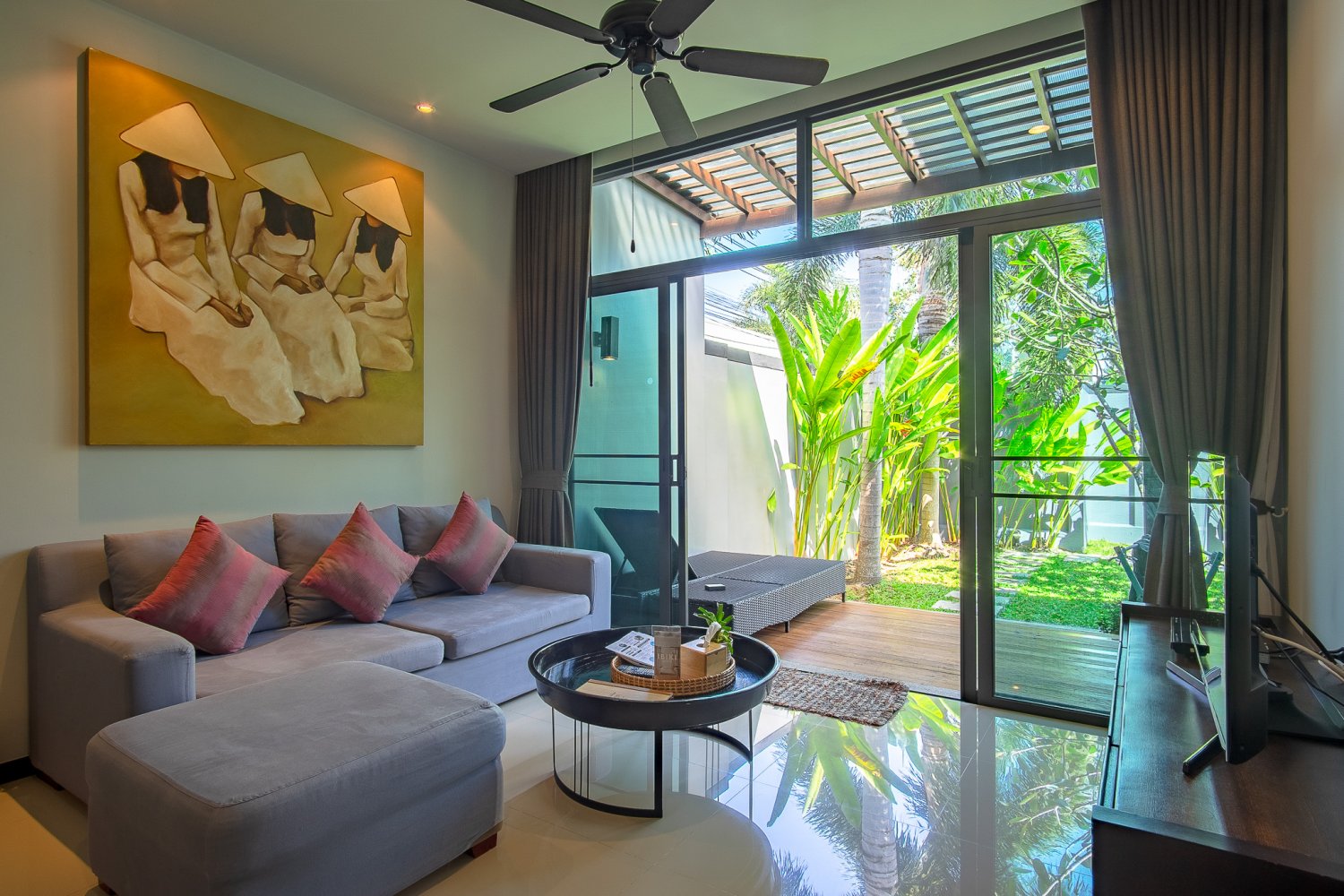 Property image - full photo 5