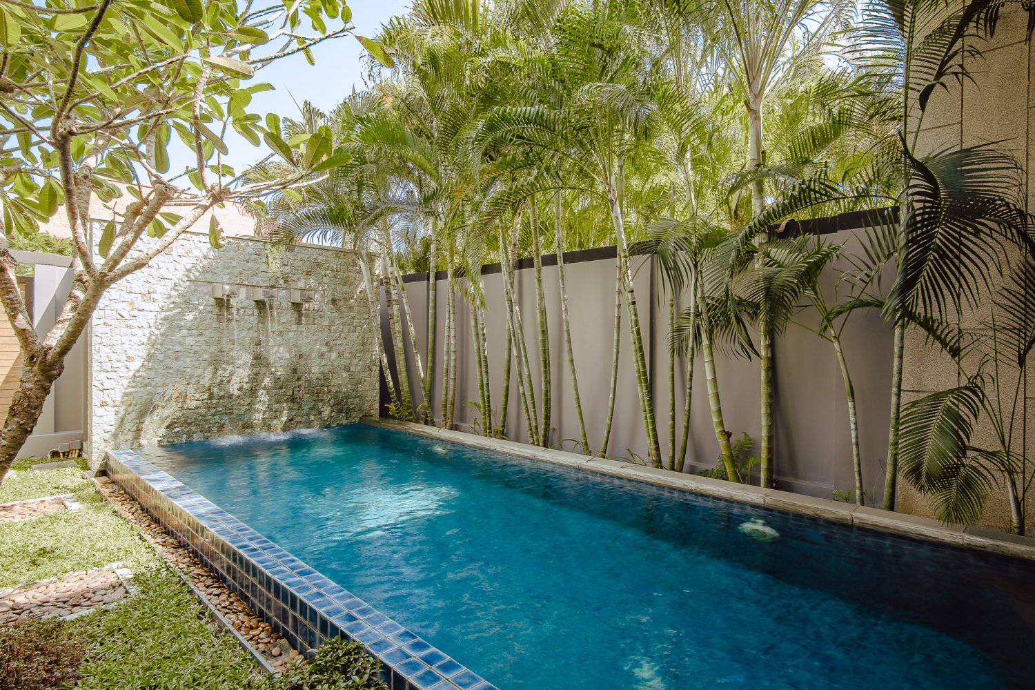 Property image - full photo 3