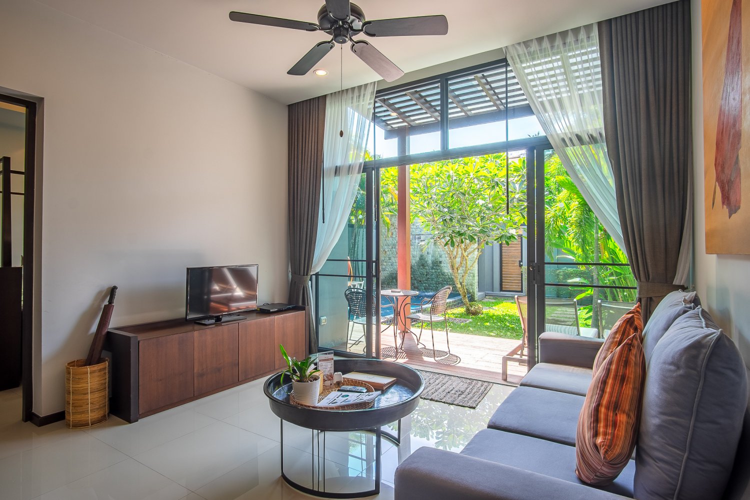 Property image - full photo 8