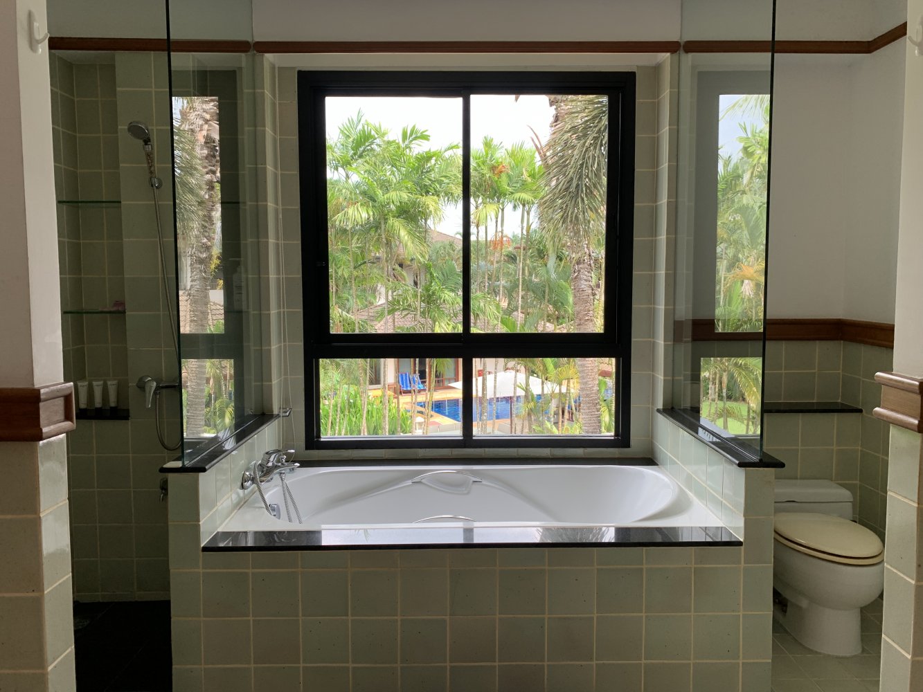 Property image - full photo 17