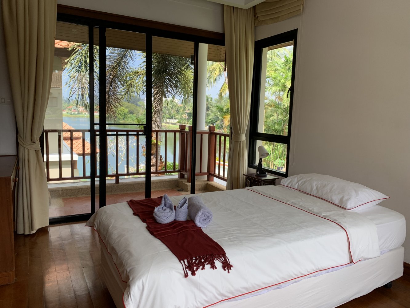 Property image - full photo 14