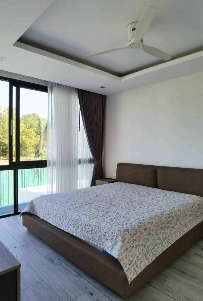 Property image - full photo 14