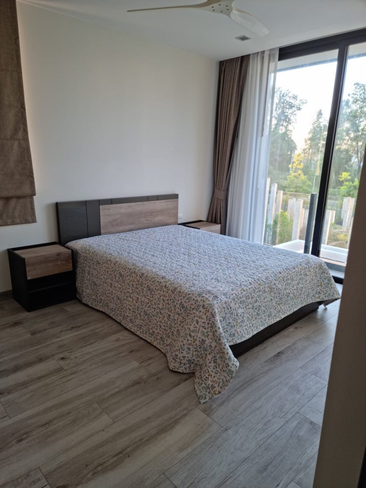 Property image - full photo 13