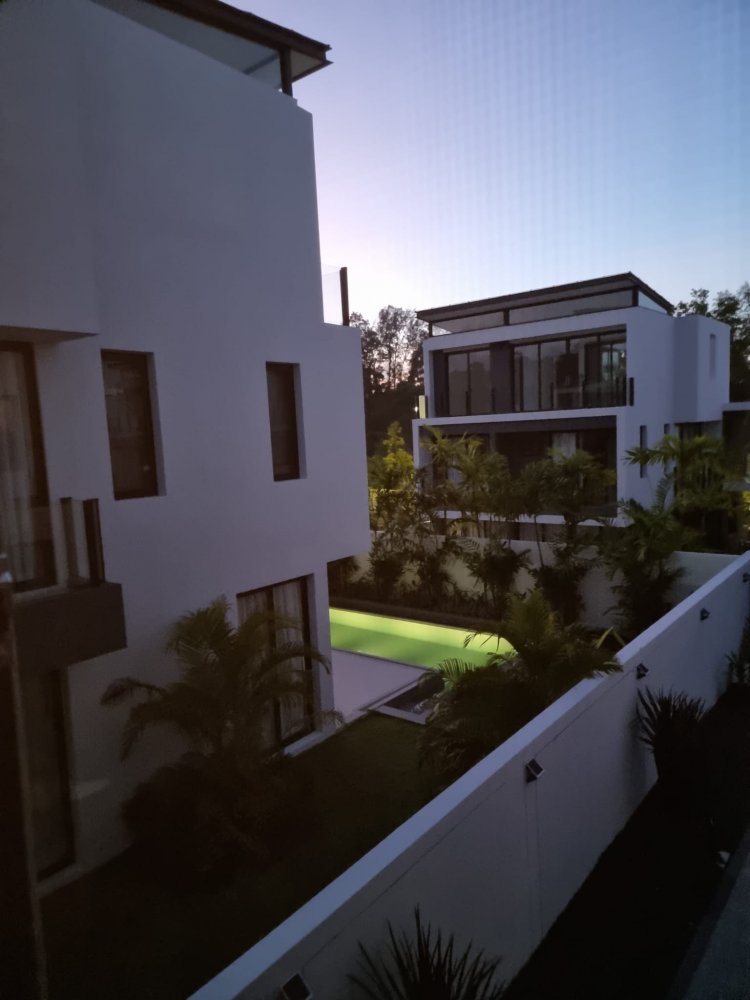 Property image - full photo 2