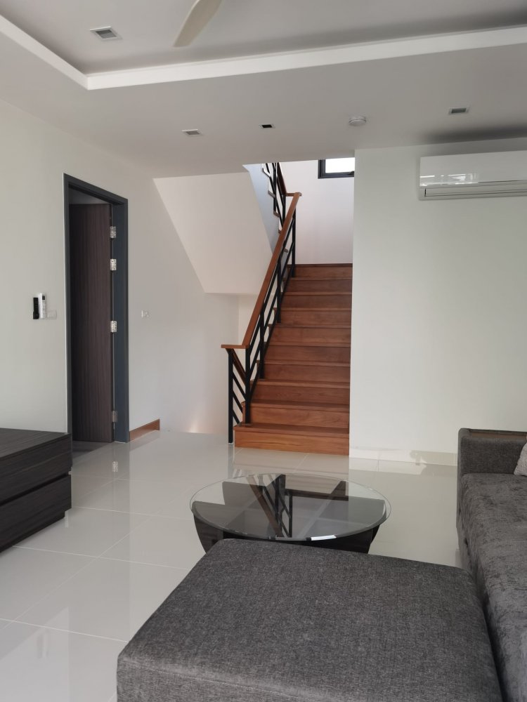 Property image - full photo 18