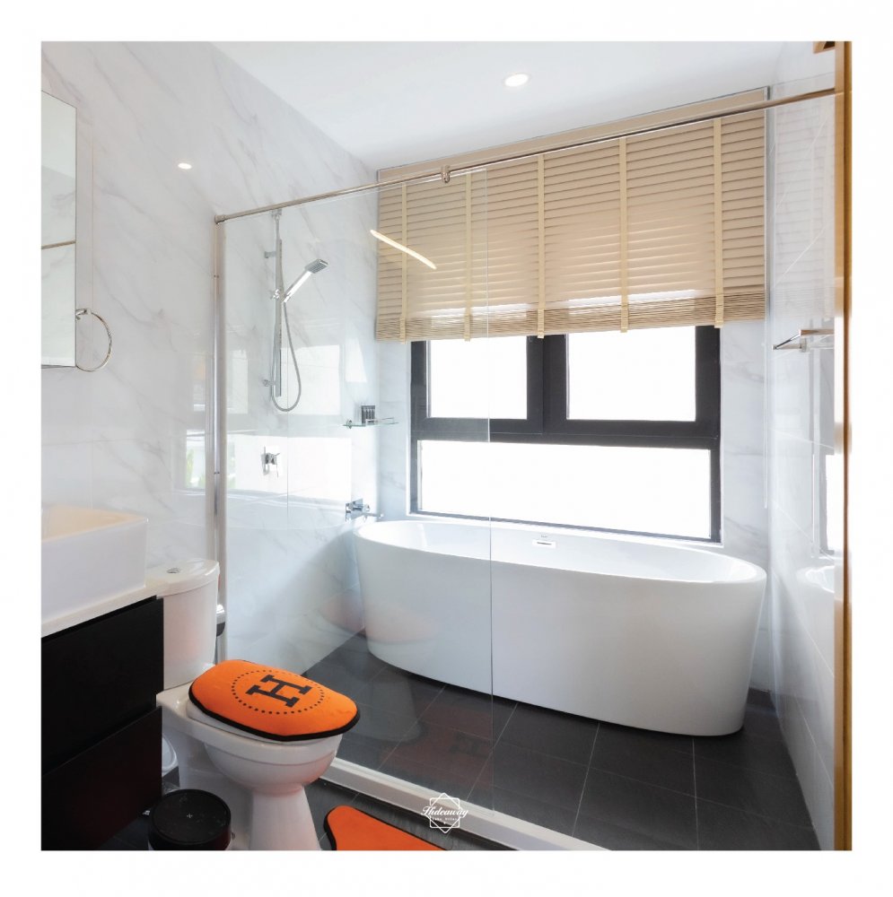 Property image - full photo 13