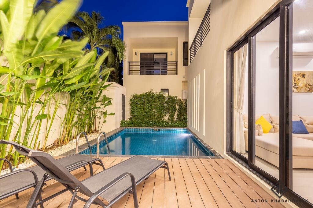 Property image - full photo 15