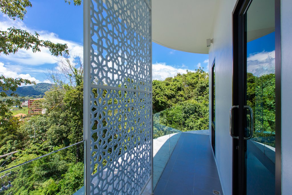 Property image - full photo 5