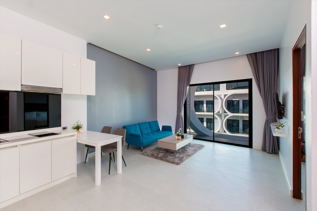 Property image - full photo 6