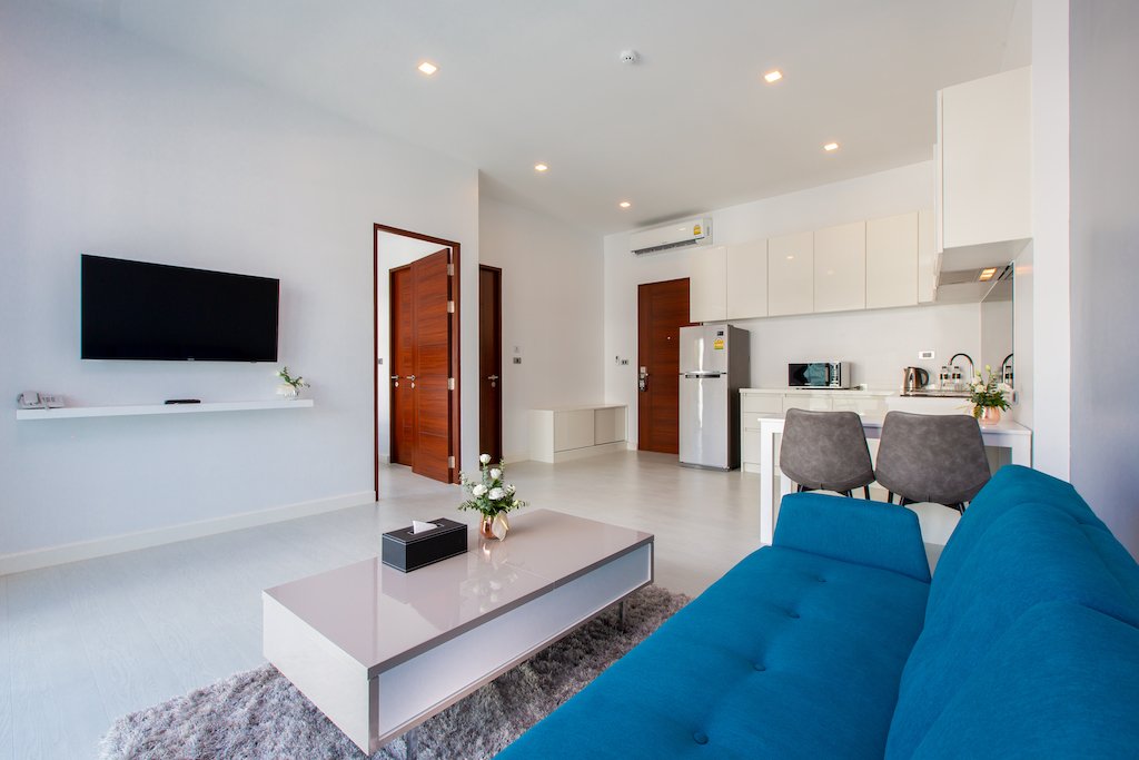 Property image - full photo 2