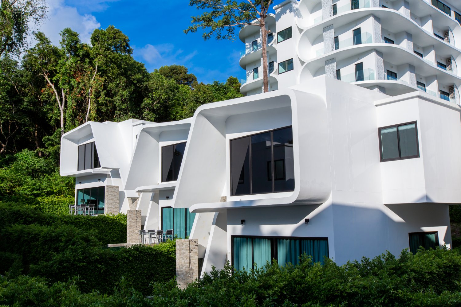 Property image - full photo 3