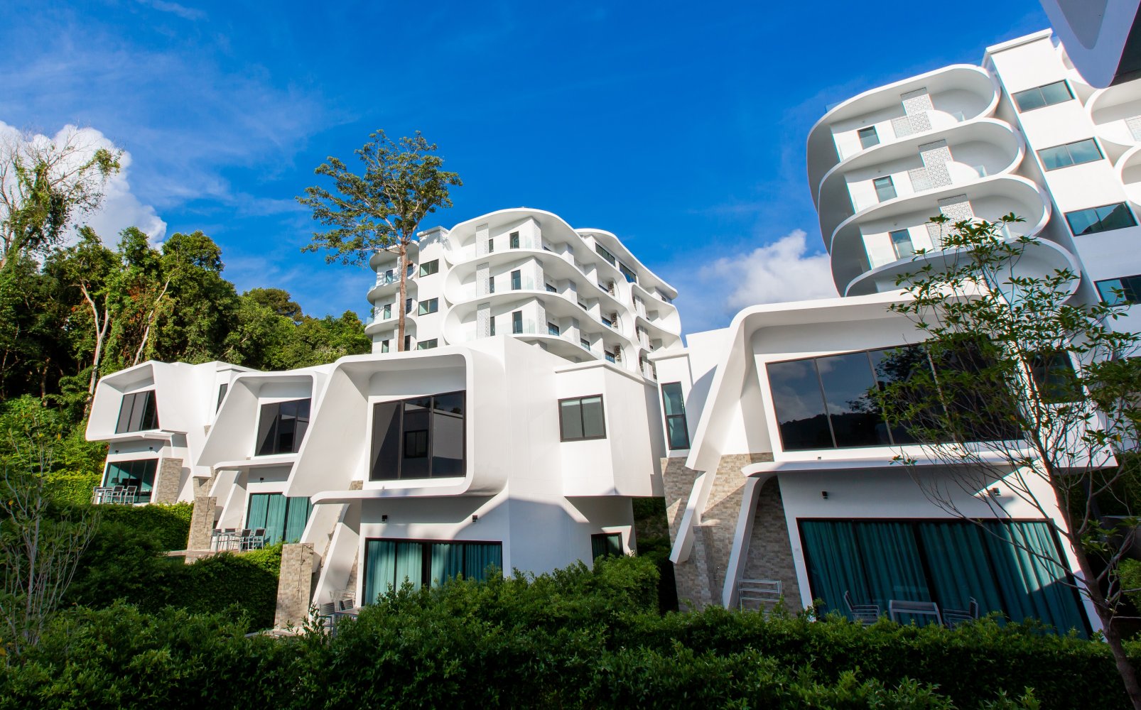 Property image - full photo 4
