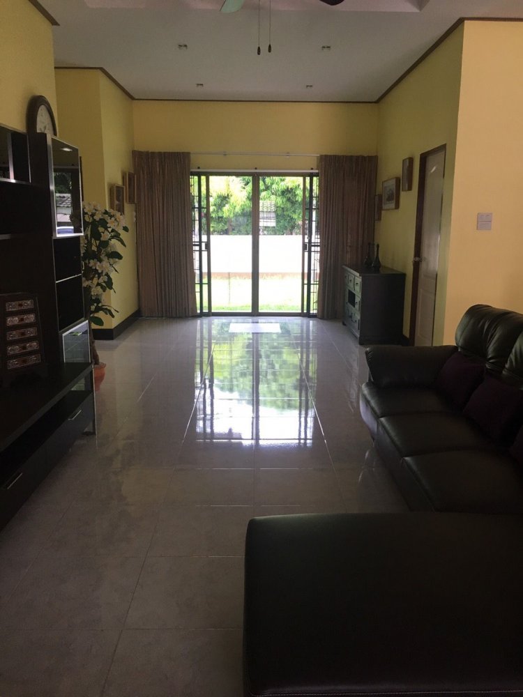 Property image - full photo 14