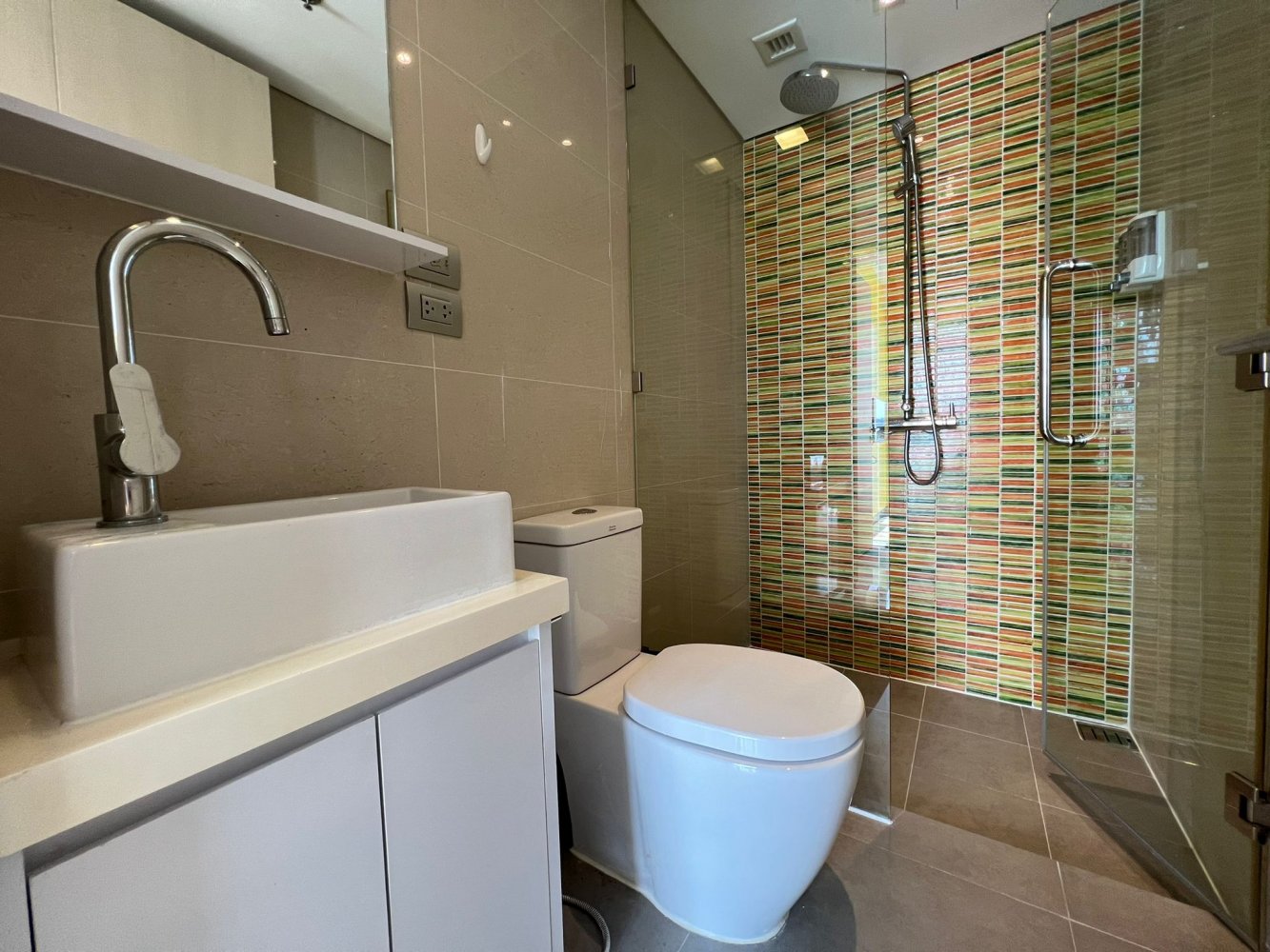 Property image - full photo 21