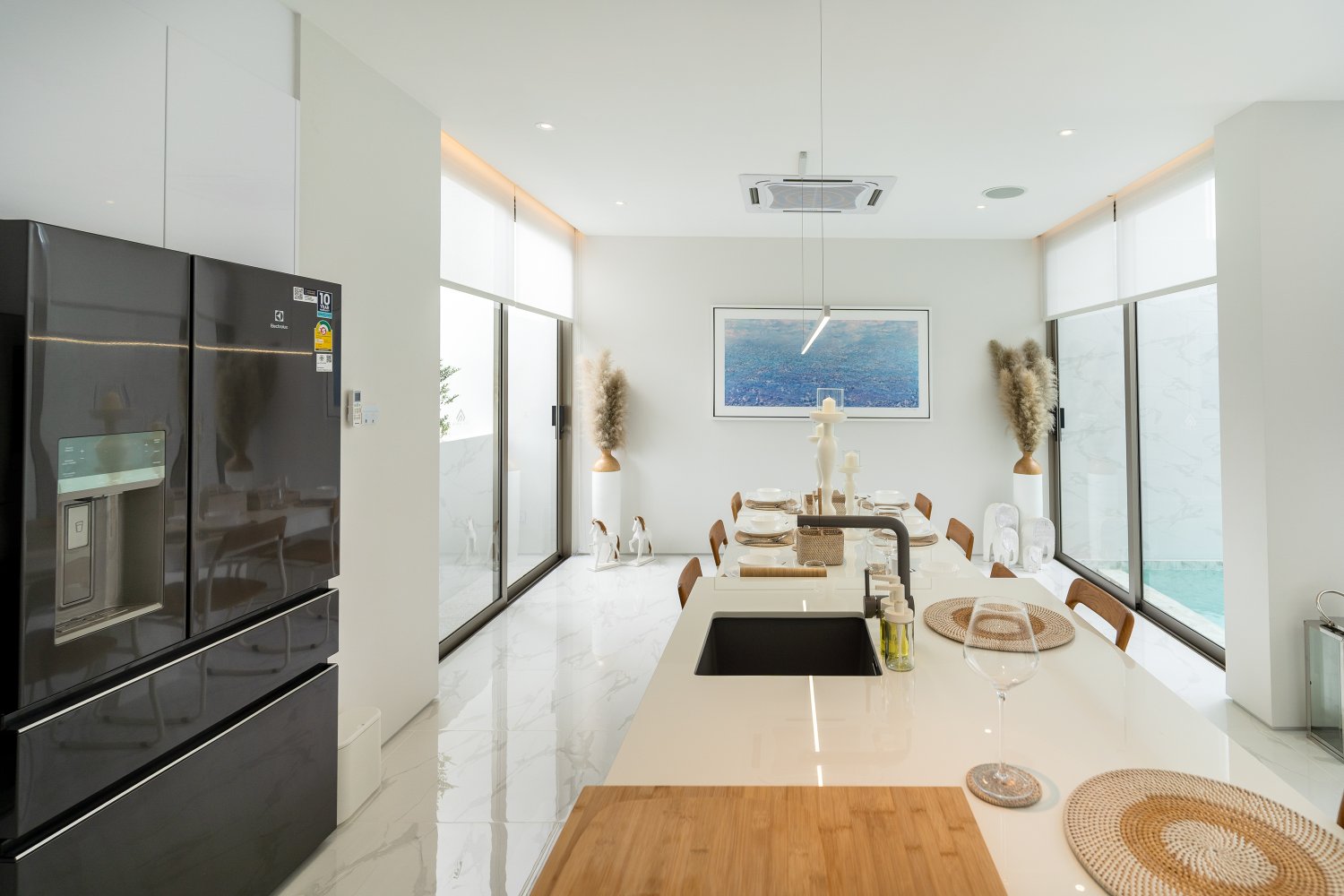 Property image - full photo 18