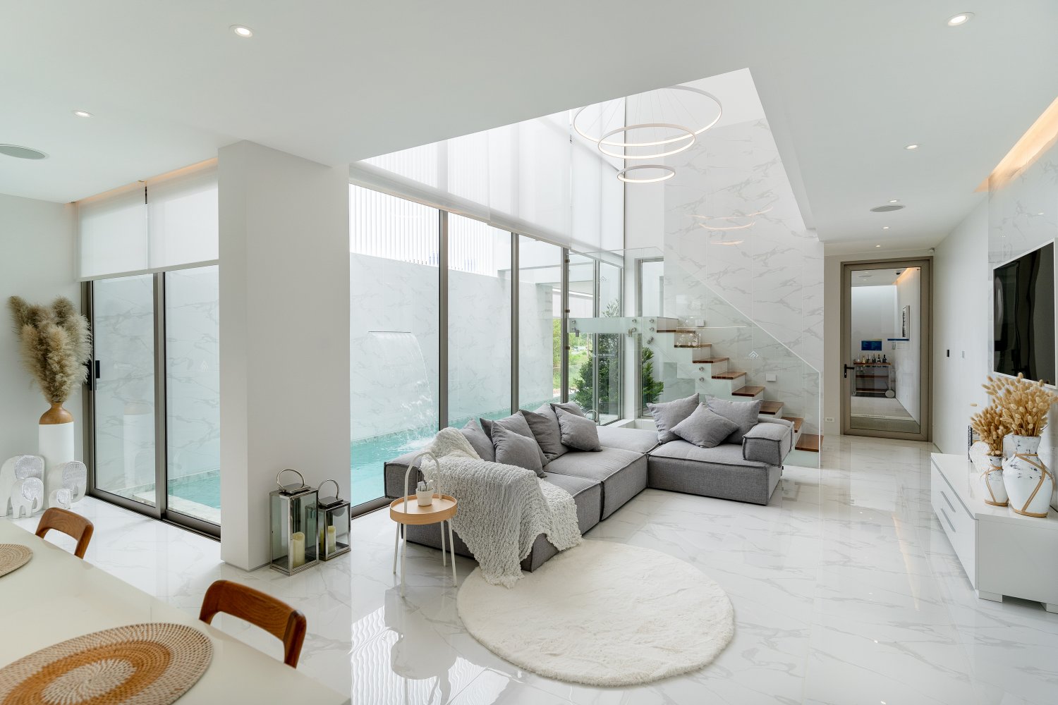 Property image - full photo 13