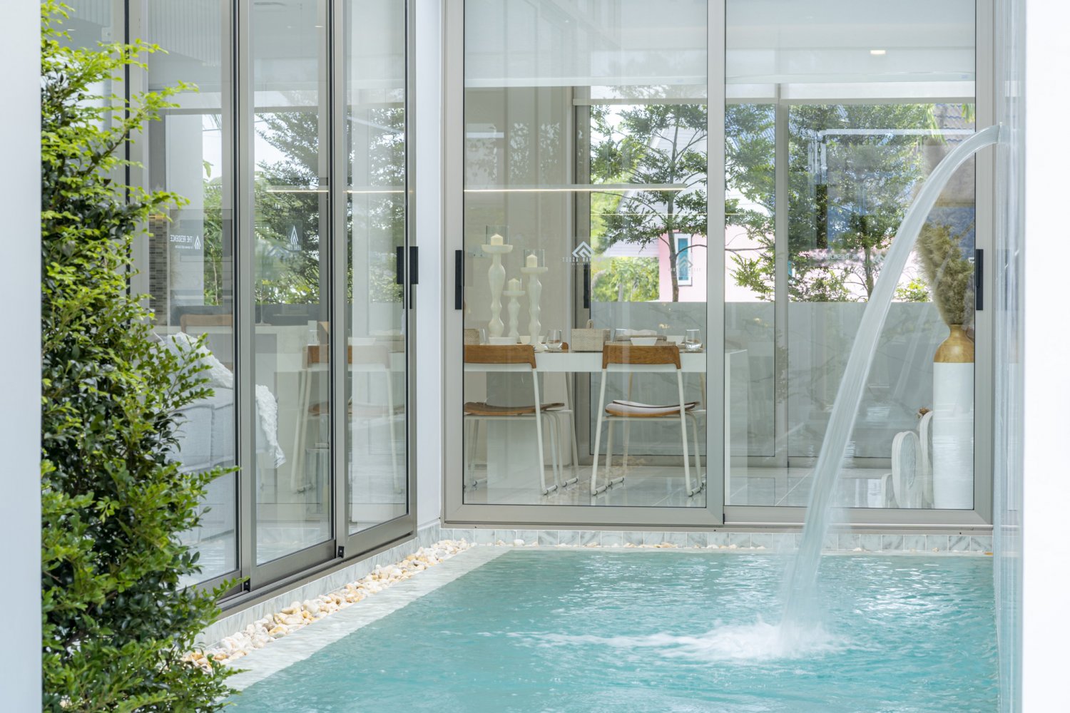 Property image - full photo 8