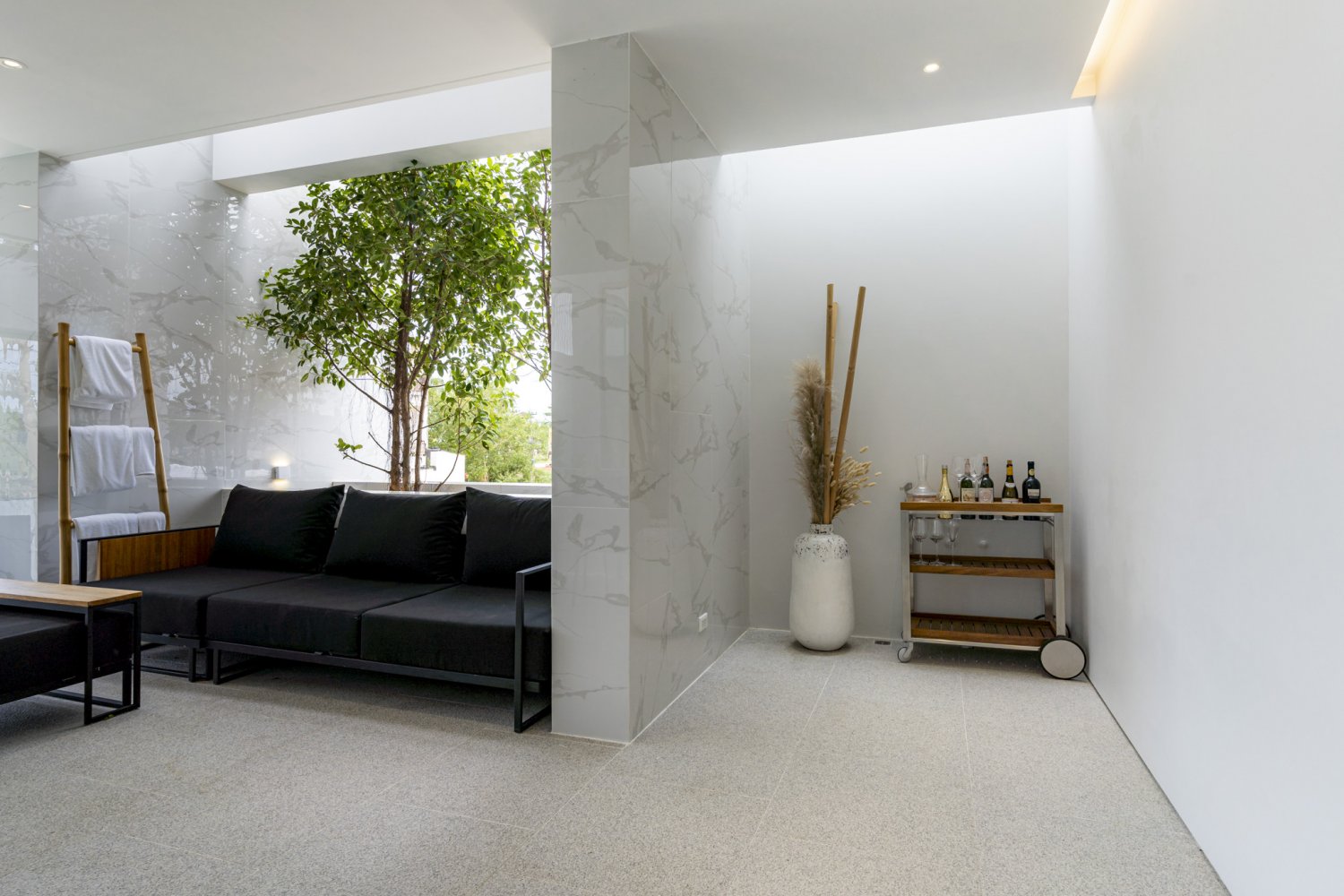 Property image - full photo 33