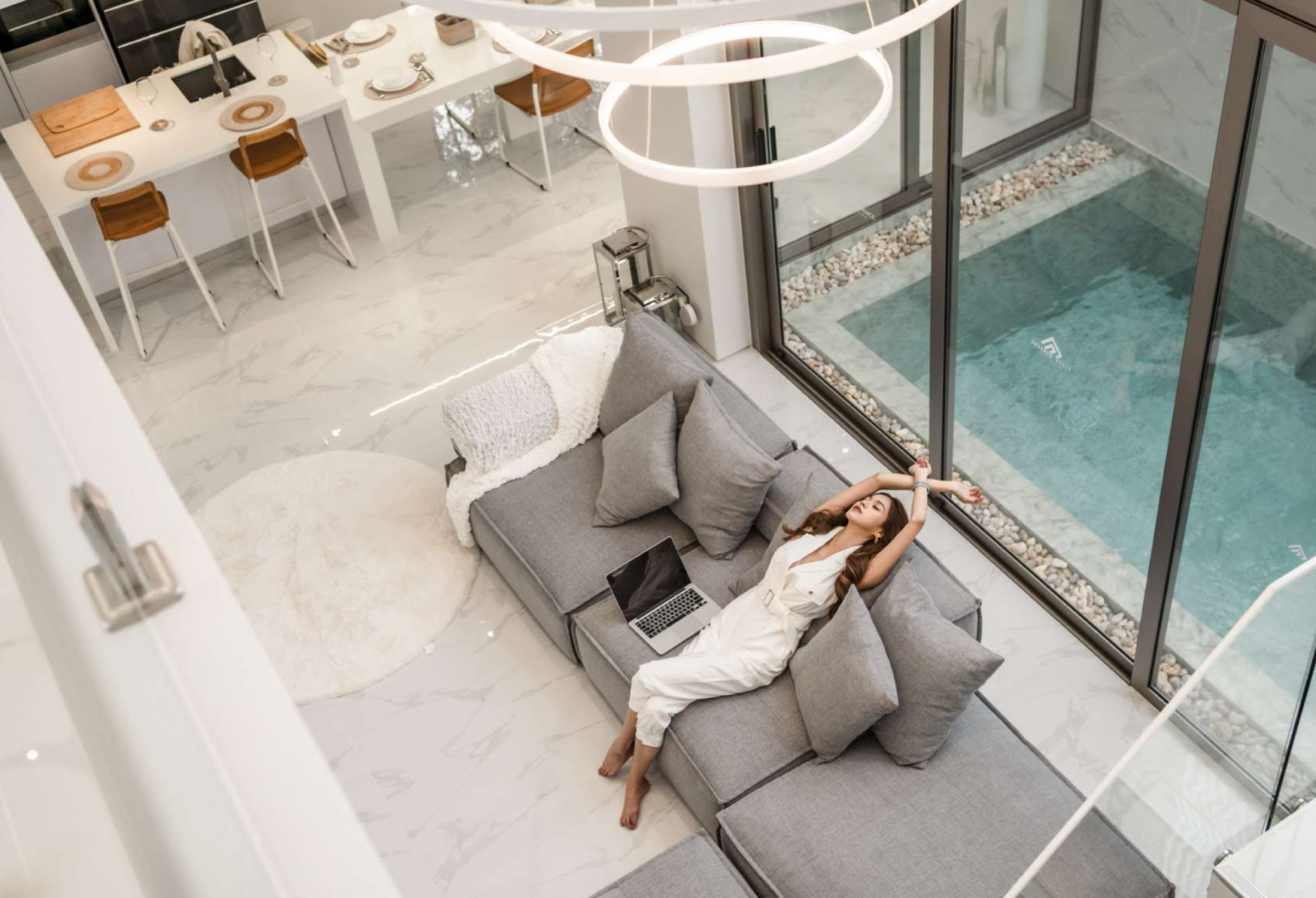 Property image - full photo 1