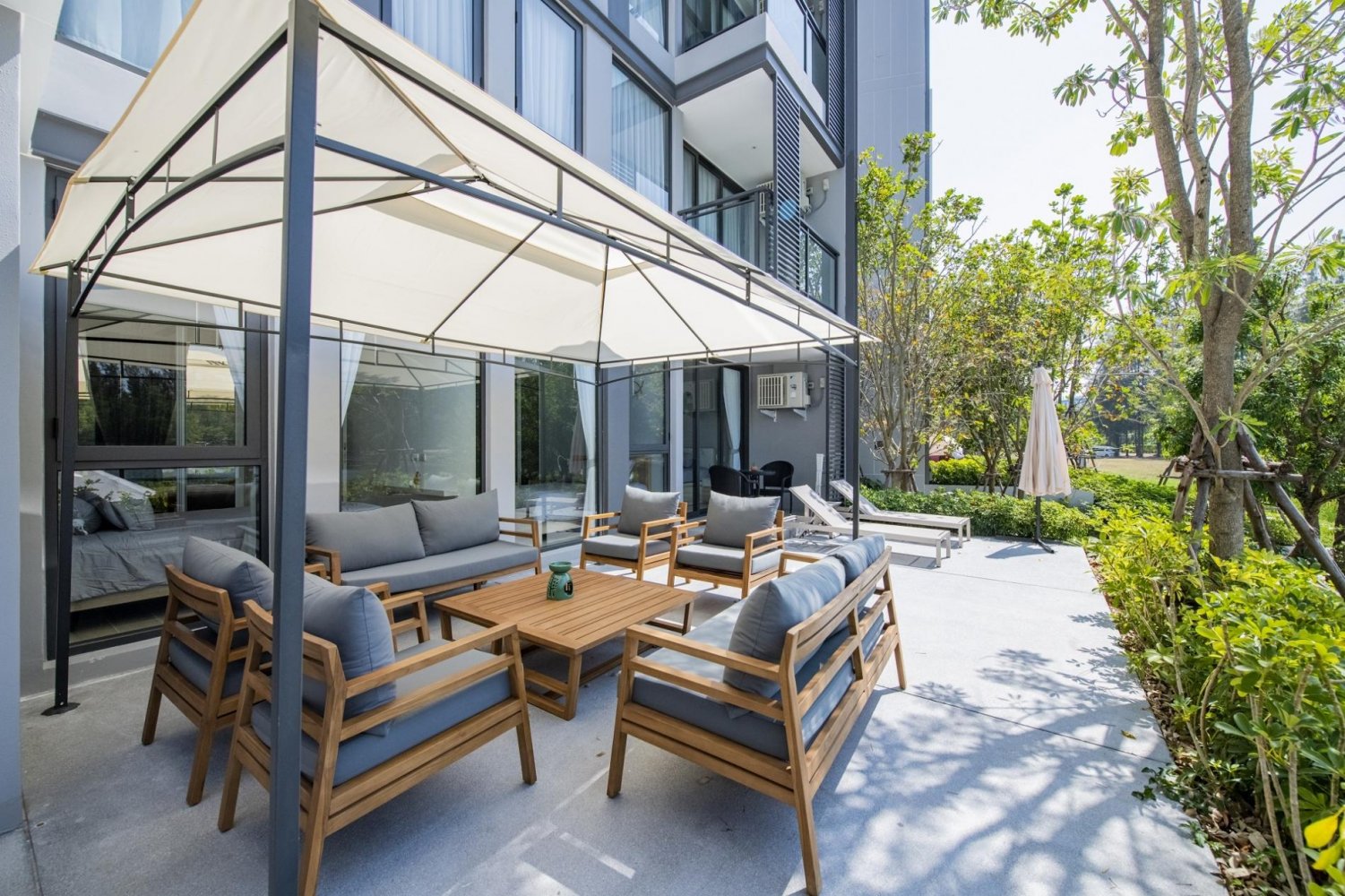Property image - full photo 3
