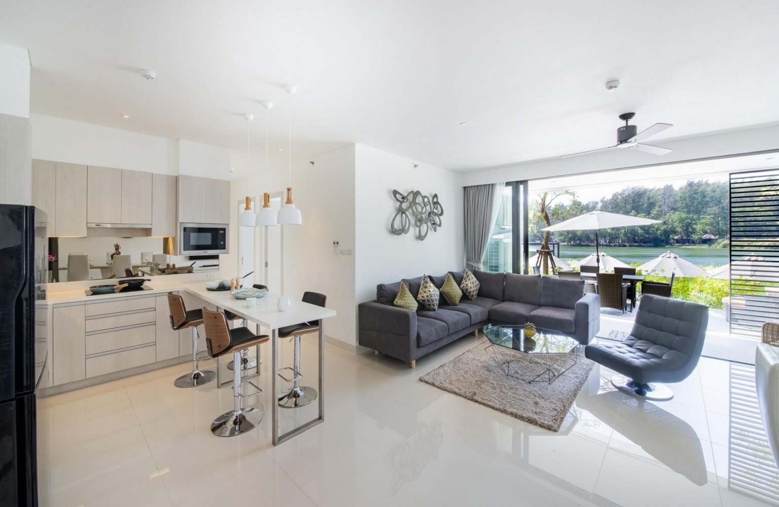 Property image - full photo 8