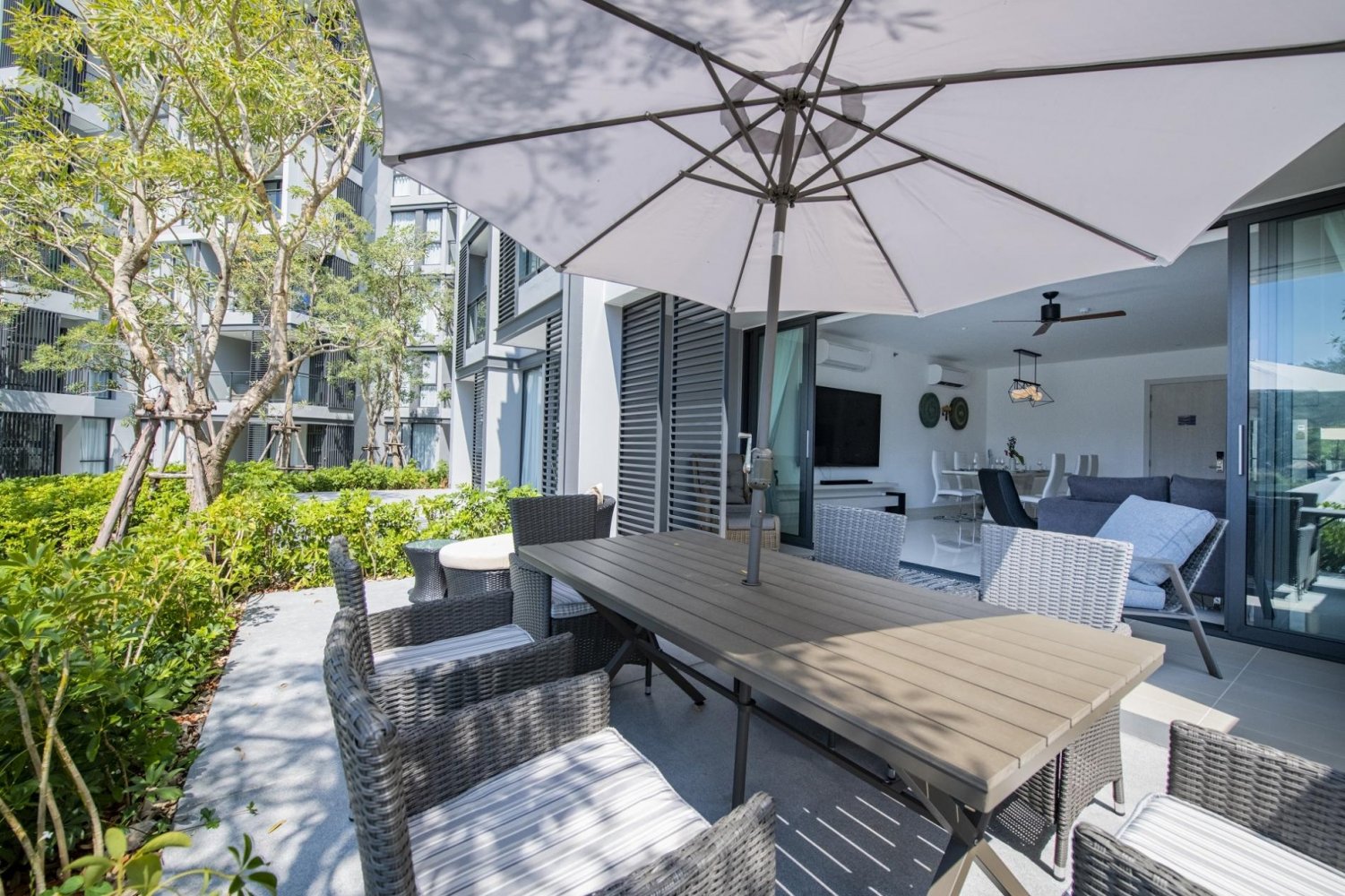 Property image - full photo 4