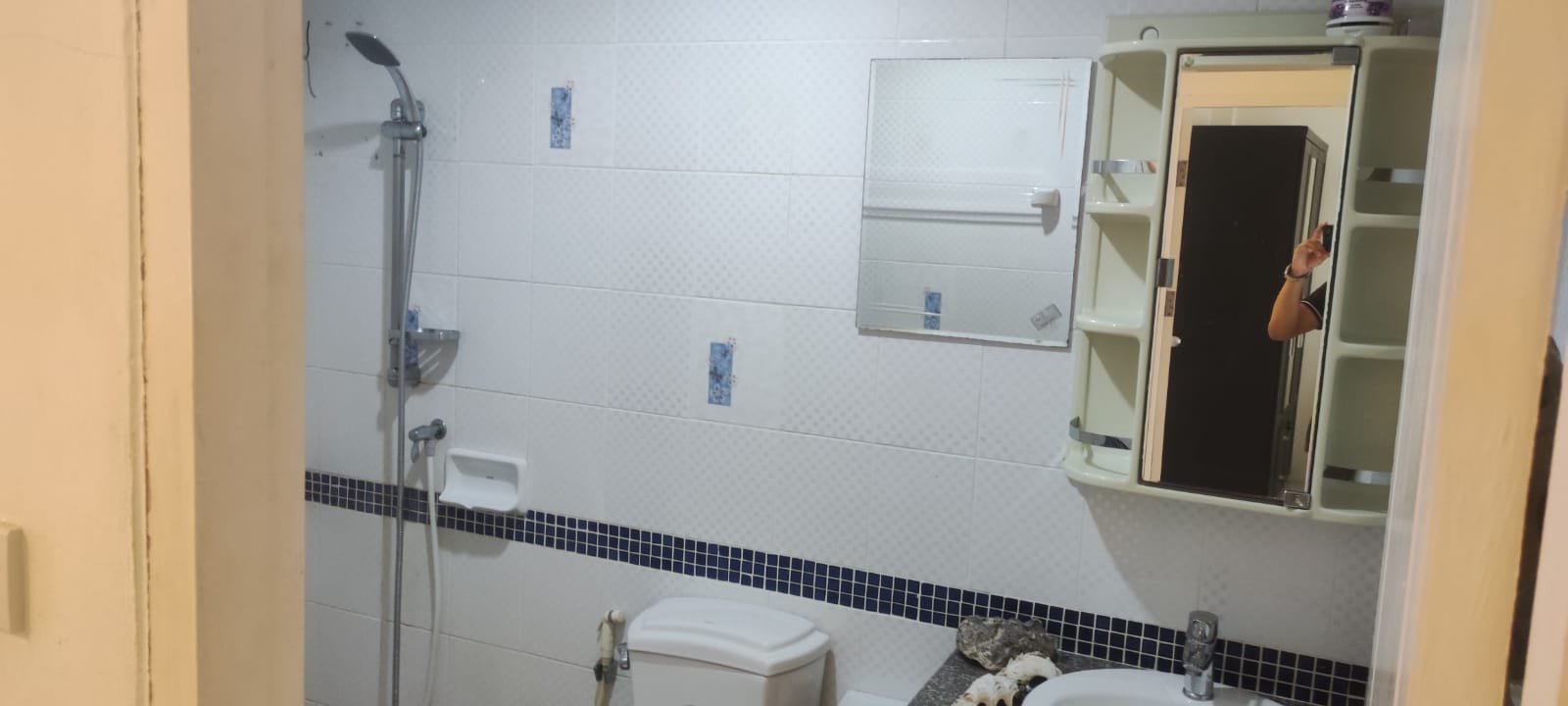 Property image - full photo 9