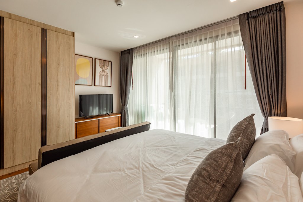 Property image - full photo 8
