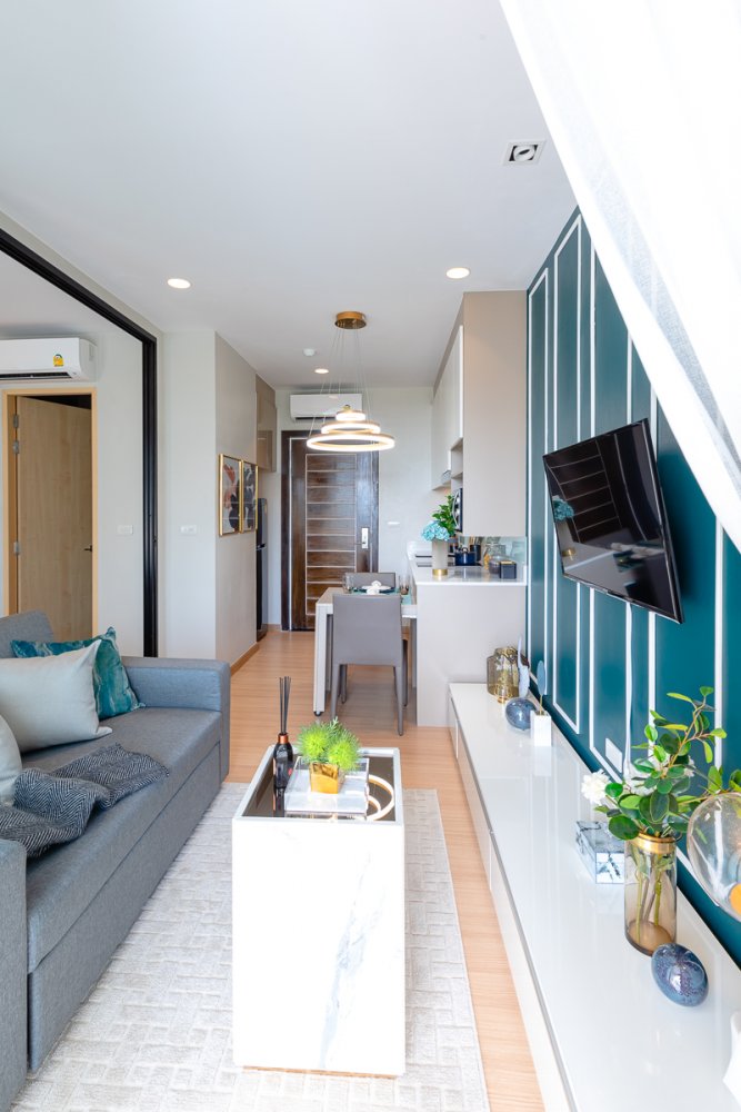 Property image - full photo 2