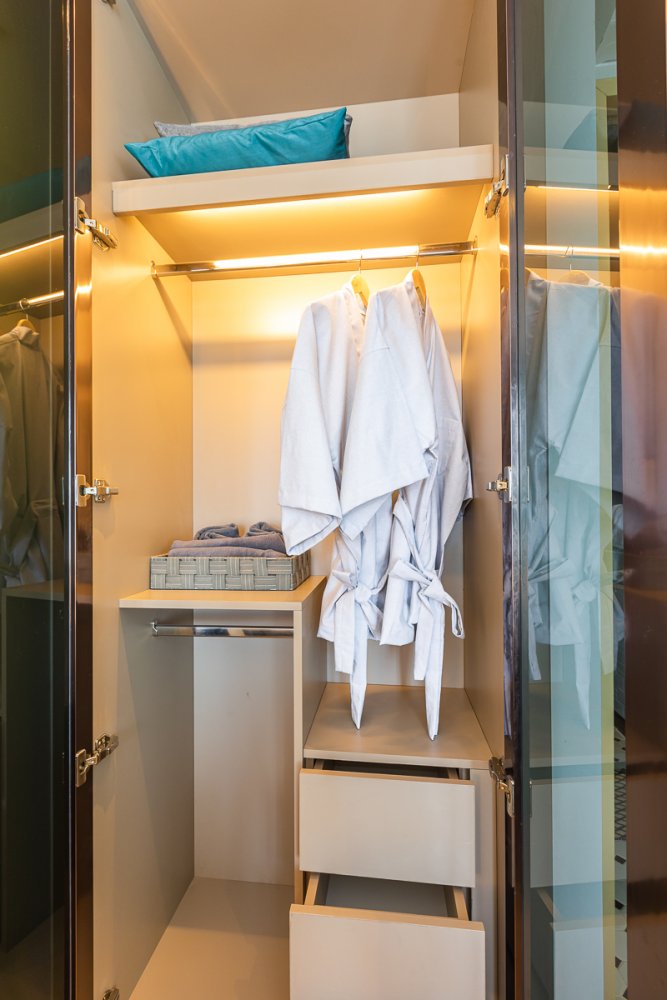 Property image - full photo 38