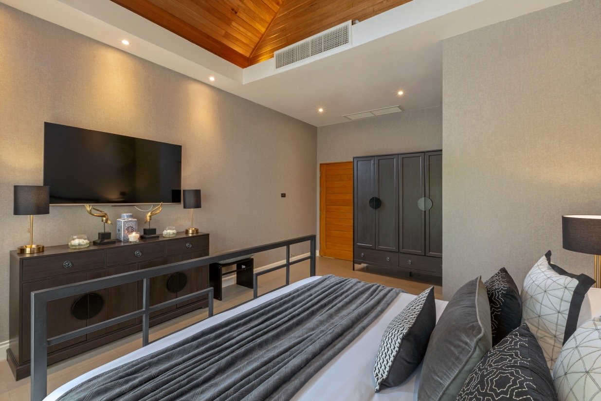 Property image - full photo 42