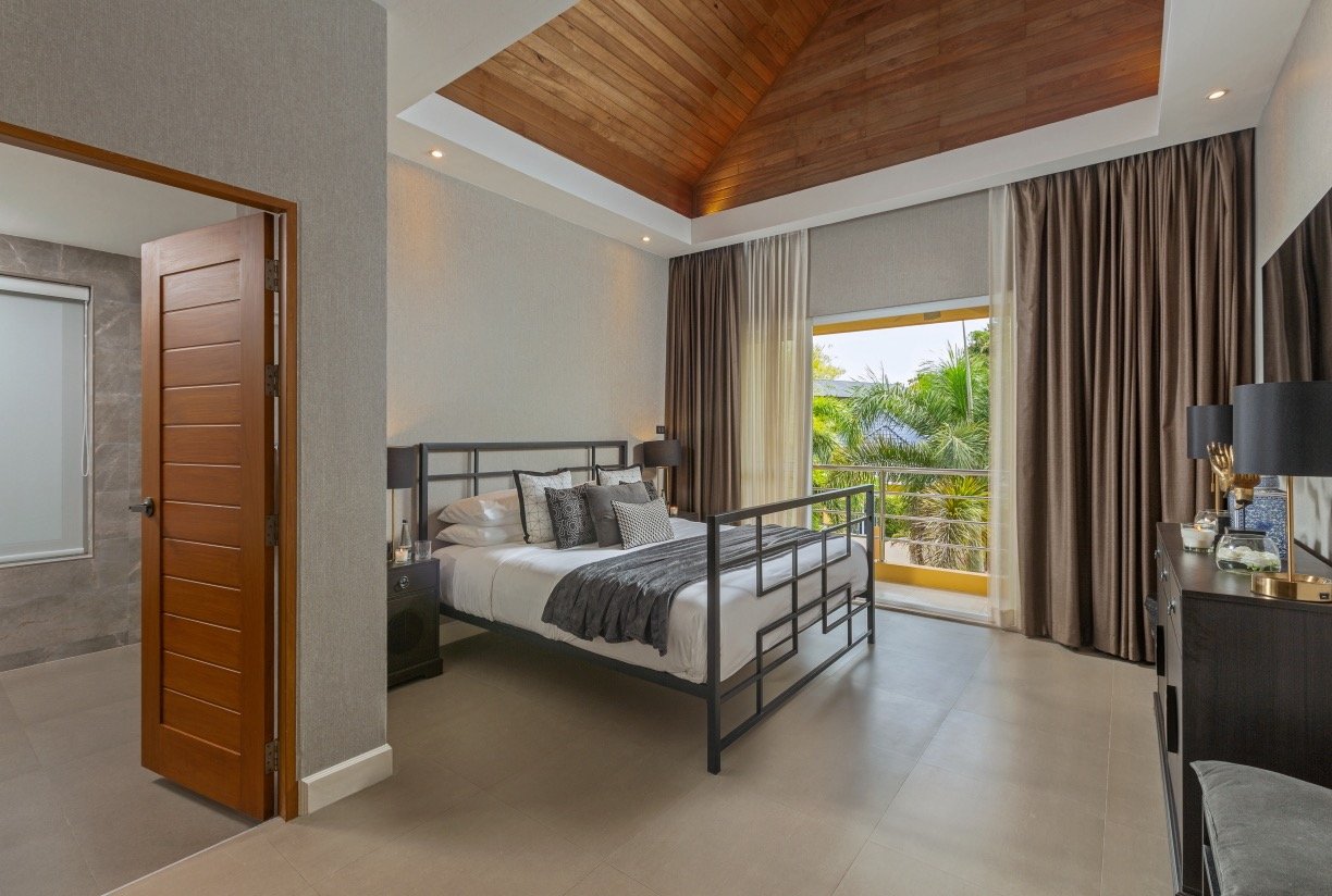 Property image - full photo 37