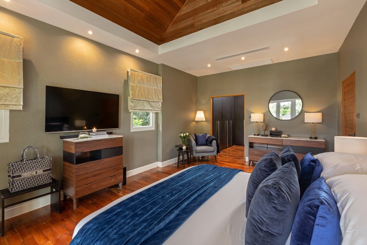 Property image - full photo 39