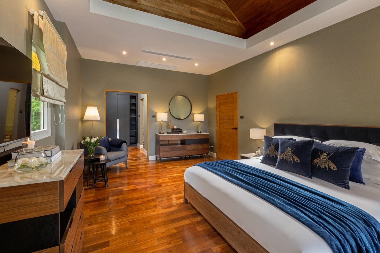 Property image - full photo 11