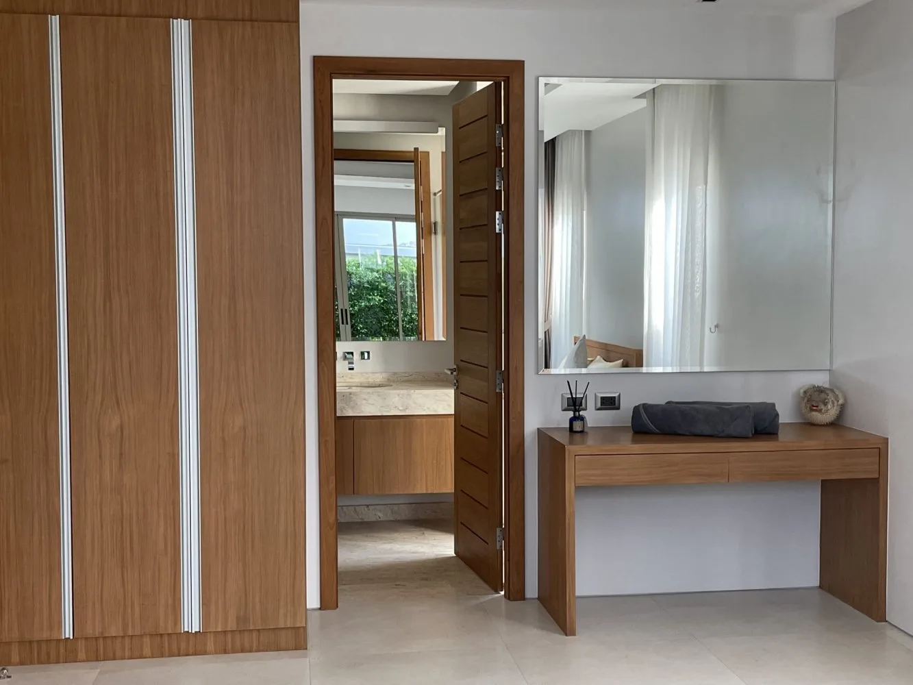 Property image - full photo 17