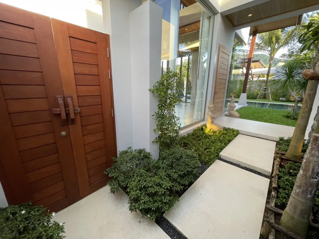 Property image - full photo 29