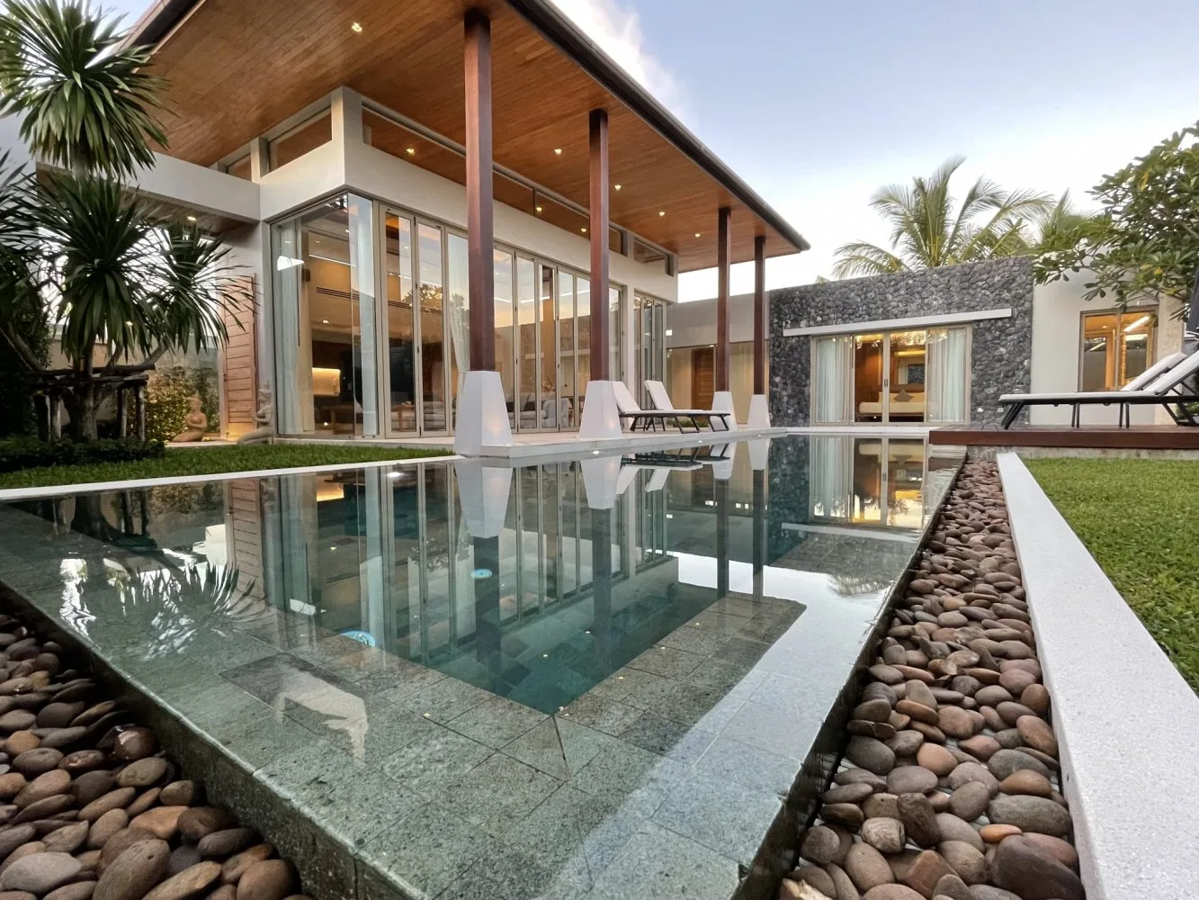 Property image - full photo 1