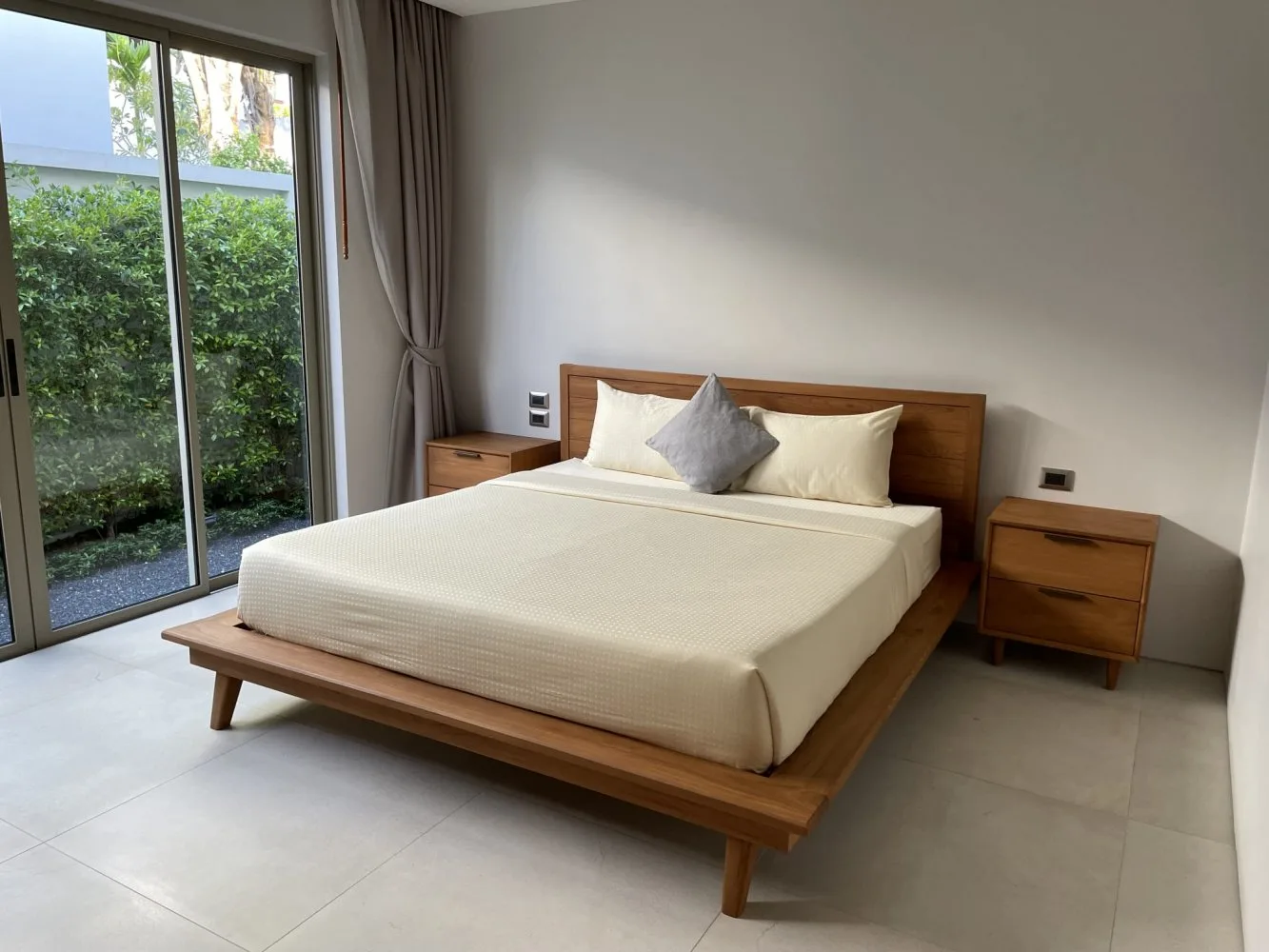 Property image - full photo 11