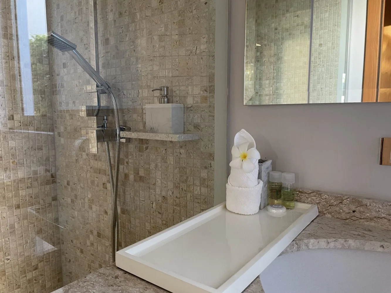Property image - full photo 15