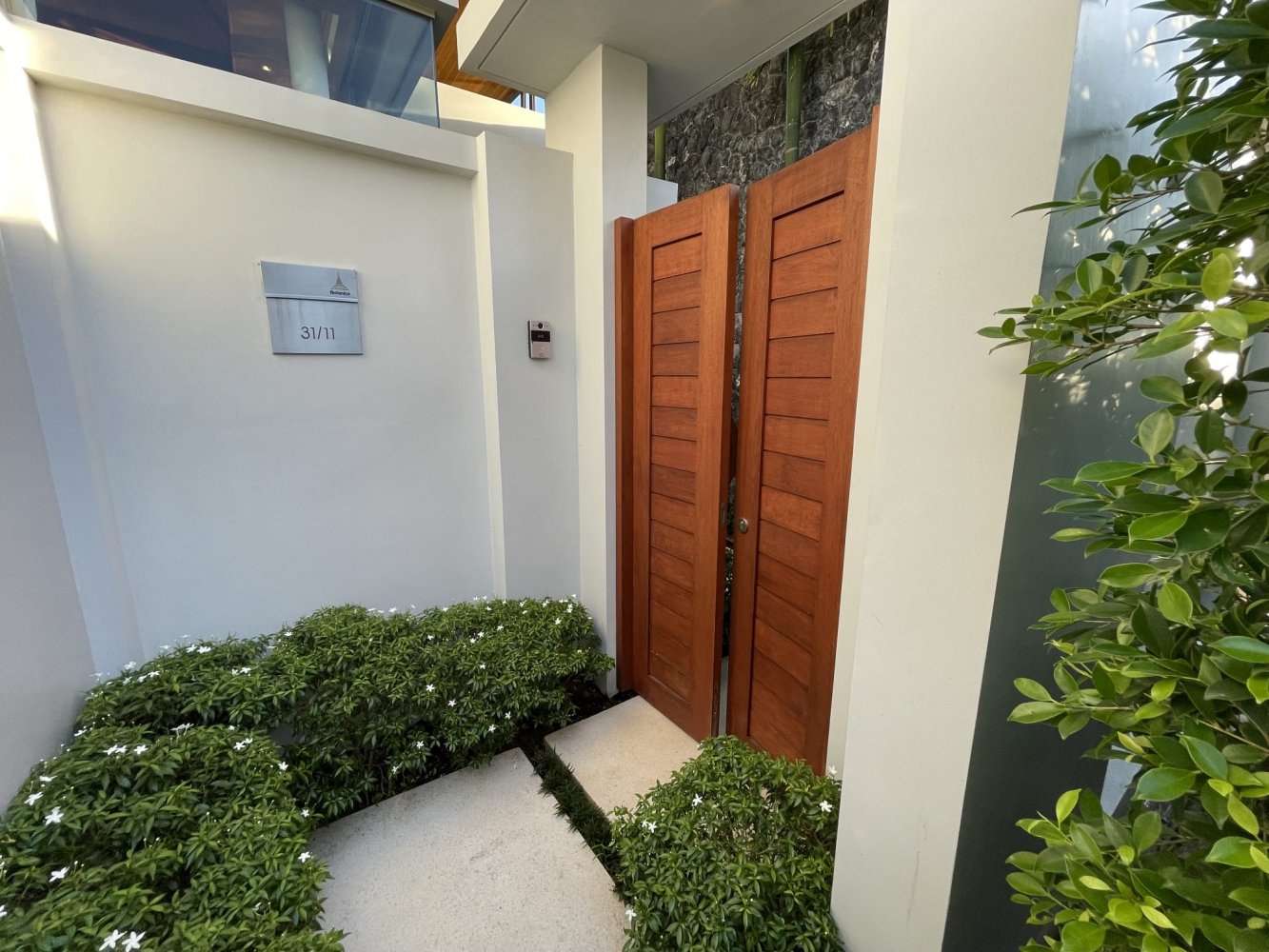 Property image - full photo 28