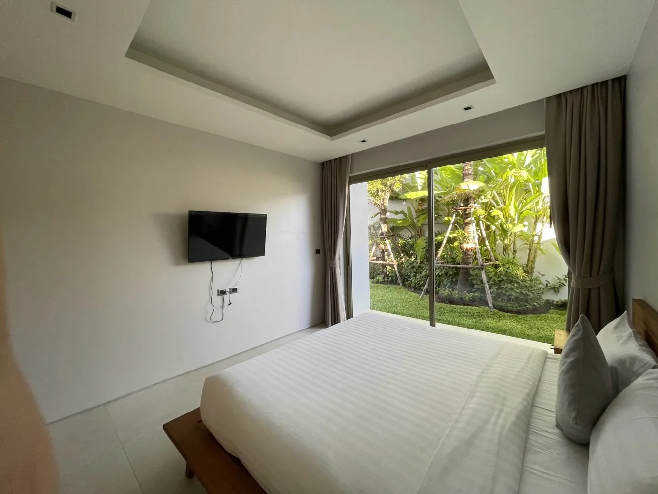 Property image - full photo 13