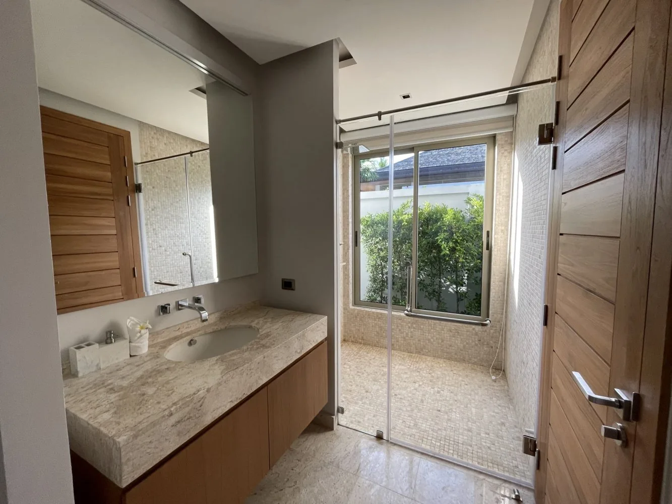 Property image - full photo 21