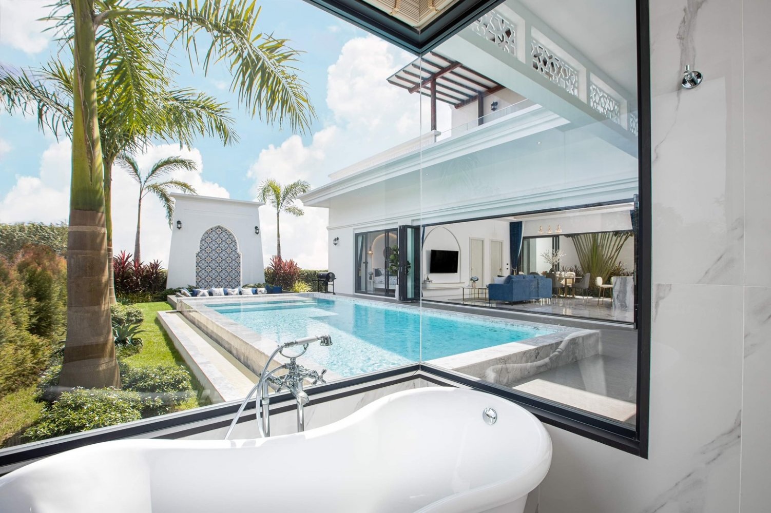 Property image - full photo 2