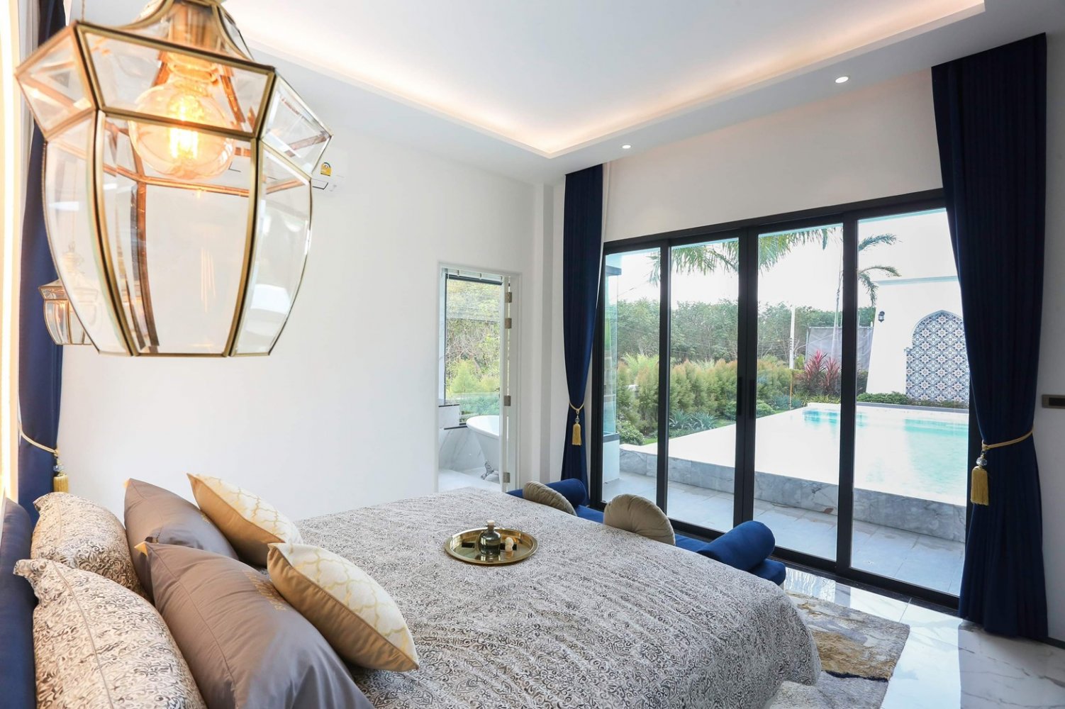 Property image - full photo 18