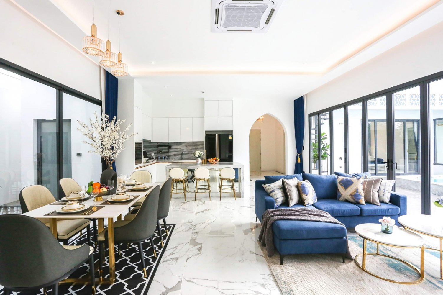 Property image - full photo 9