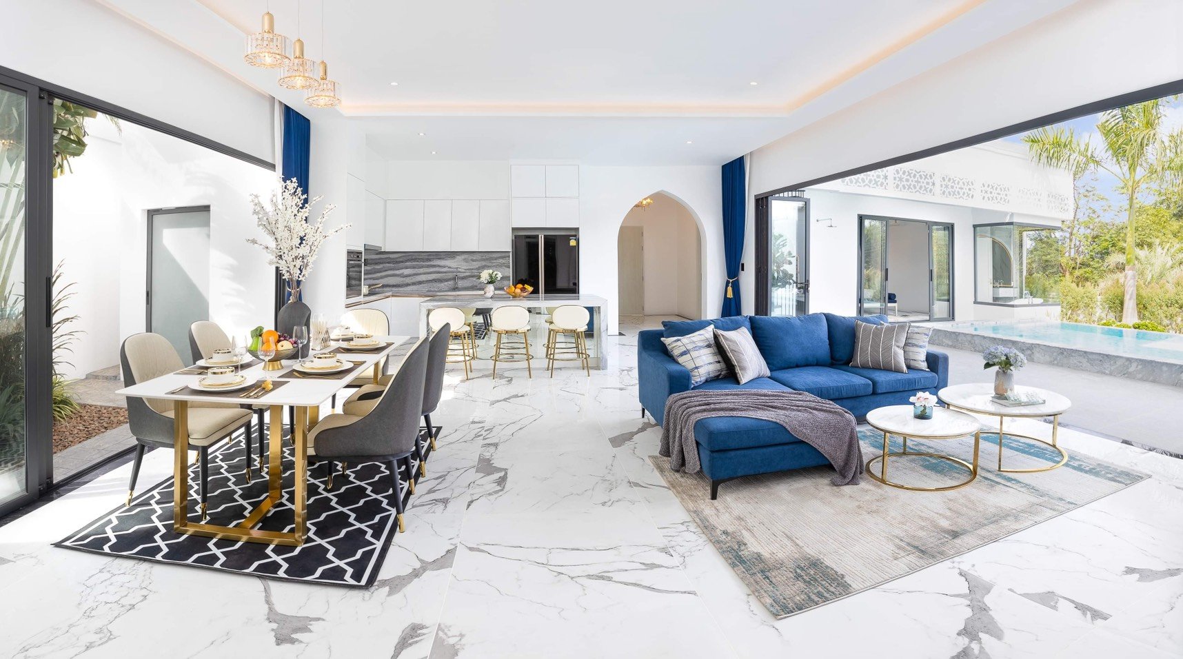 Property image - full photo 12