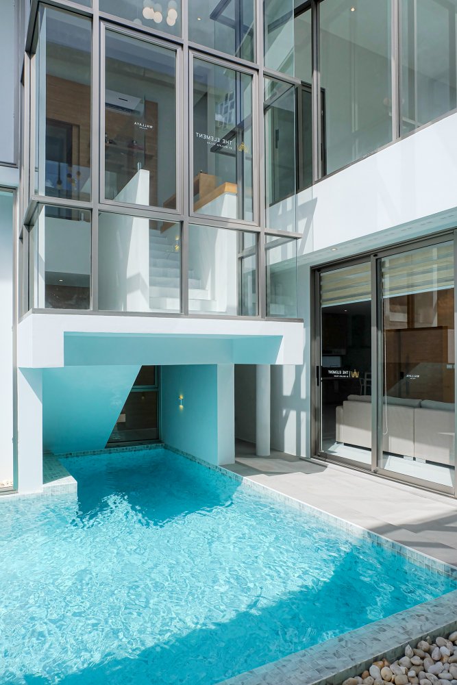 Property image - full photo 10