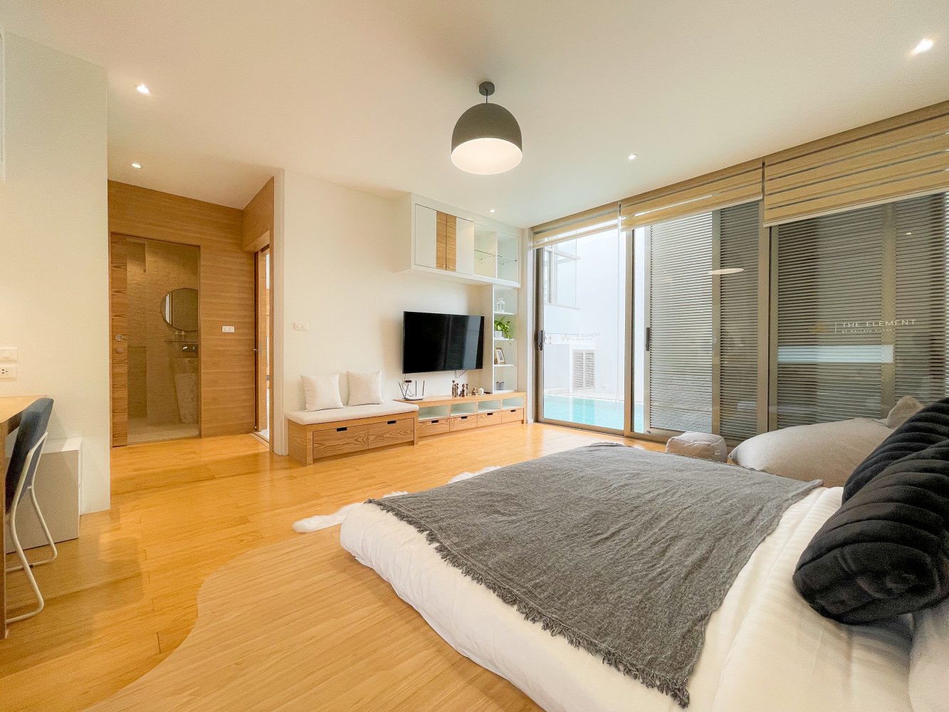 Property image - full photo 38