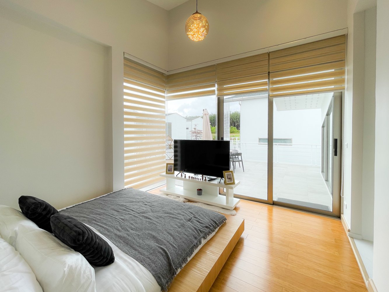Property image - full photo 34