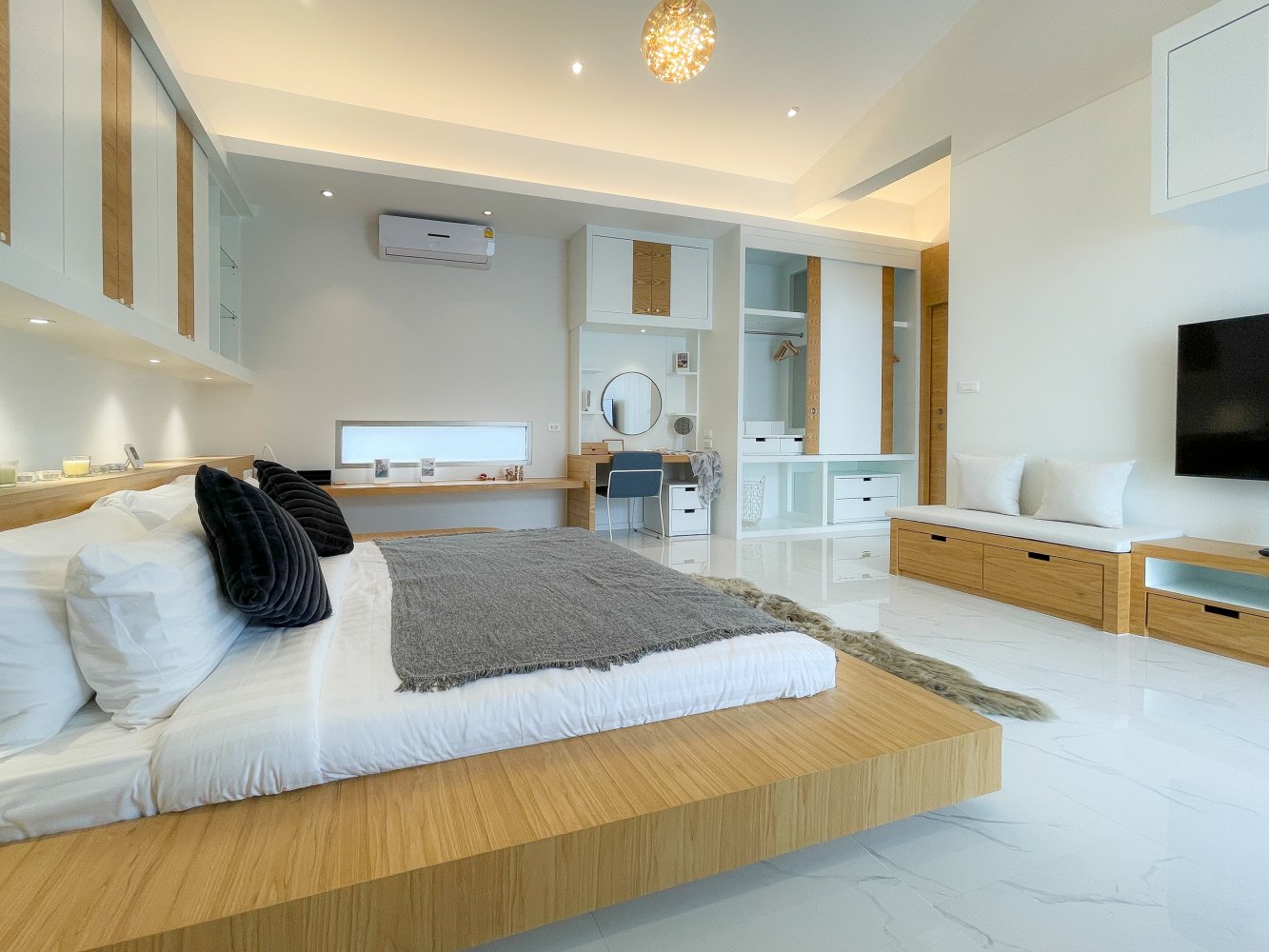 Property image - full photo 48